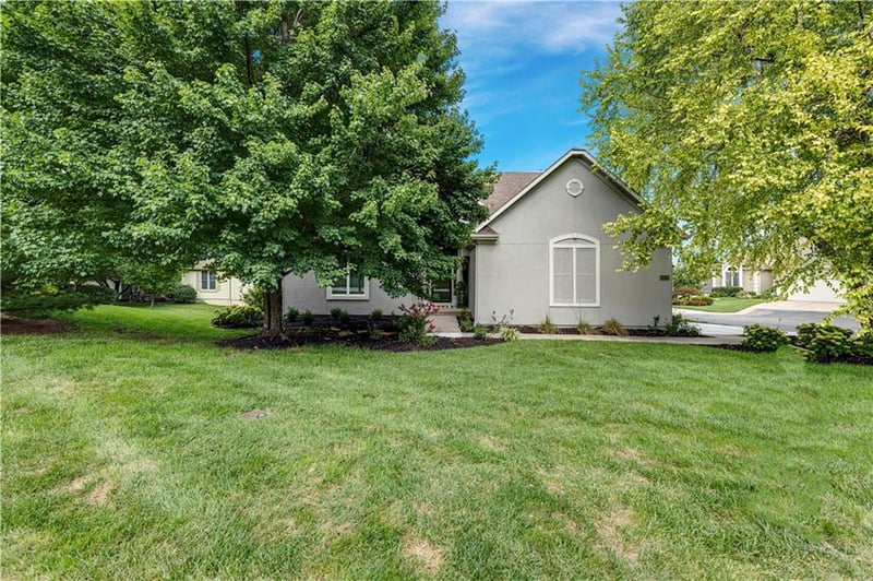14349 Norwood St, Leawood, KS 66224