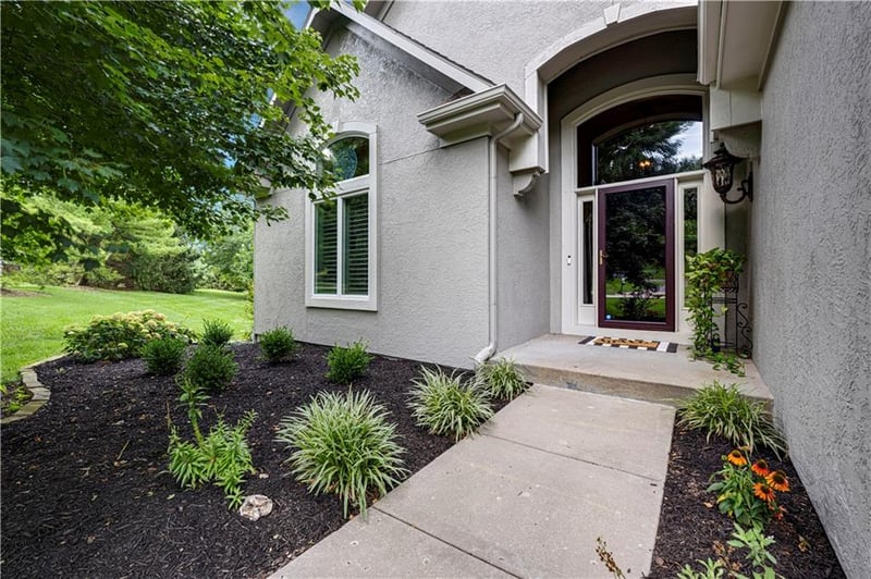 14349 Norwood St, Leawood, KS 66224