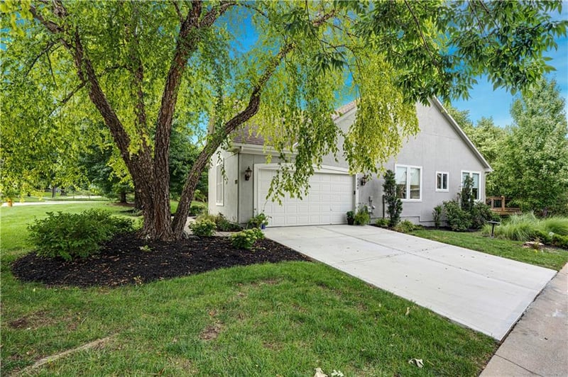 14349 Norwood St, Leawood, KS 66224