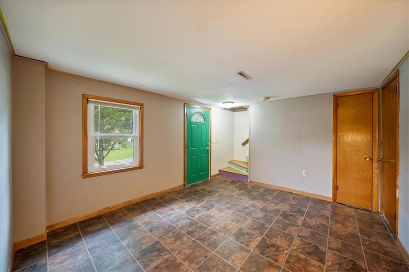 127 Collette St, Excelsior Springs, MO 64024