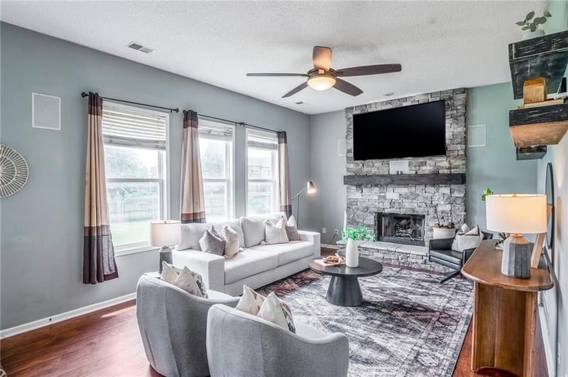 16345 Warwick St, Olathe, KS 66062