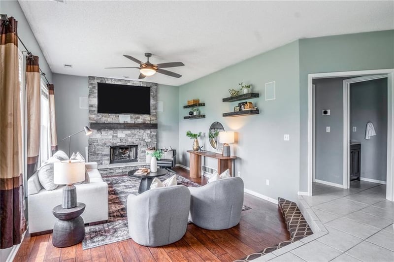 16345 Warwick St, Olathe, KS 66062