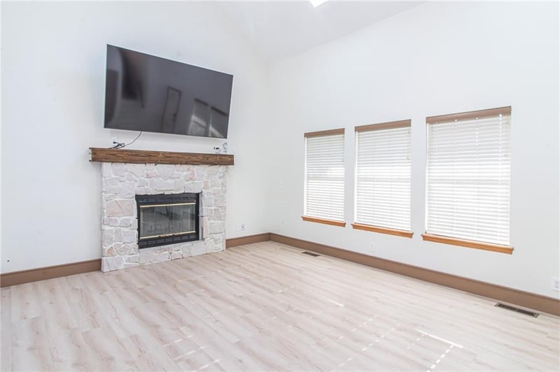 1333 NE Grand Ave, Lee's Summit, MO 64086