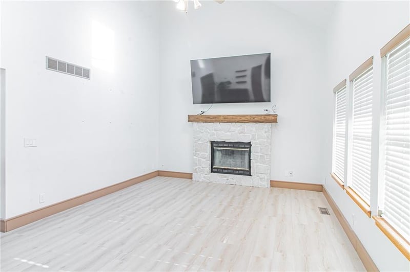 1333 NE Grand Ave, Lee's Summit, MO 64086