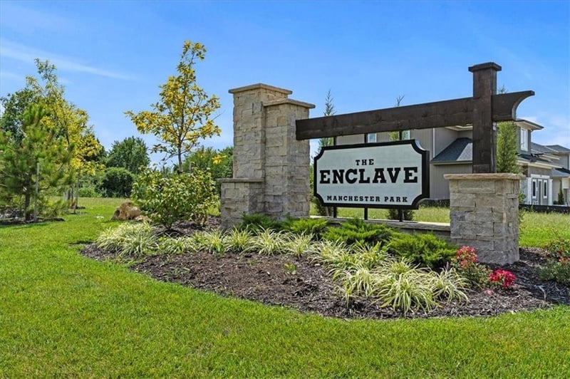 22041 99th Ter, Lenexa, KS 66220