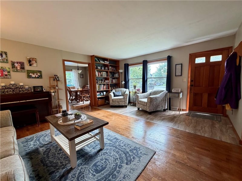 1012 S Willow St, Ottawa, KS 66067