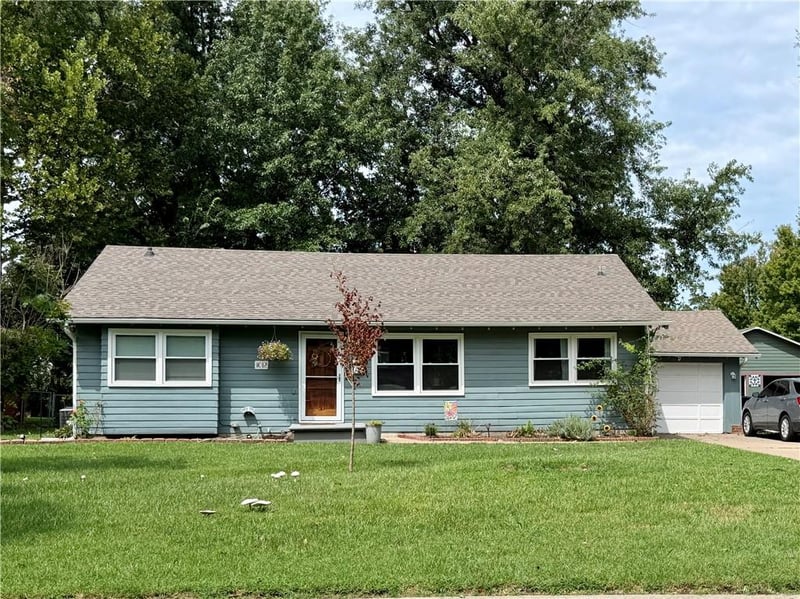 1012 Willow St, Ottawa, KS 66067