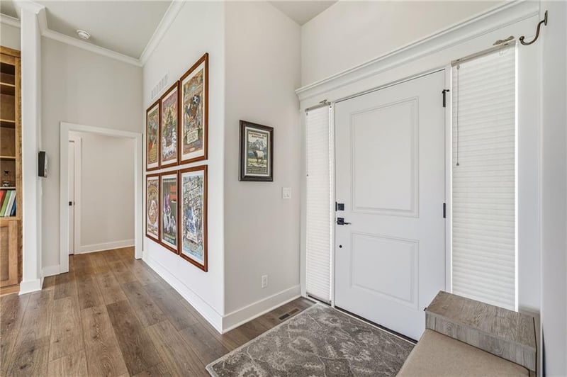914 Churchill Cir, Raymore, MO 64083