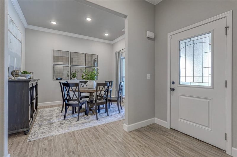 9283 Pickering St, Lenexa, KS 66227