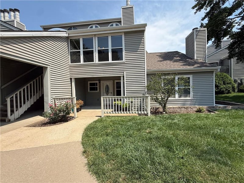 8751 106th Ter, Overland Park, KS 66212