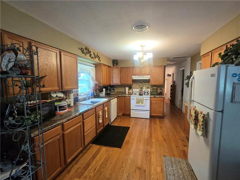 634 Lindsey St, Buffalo, MO 65622