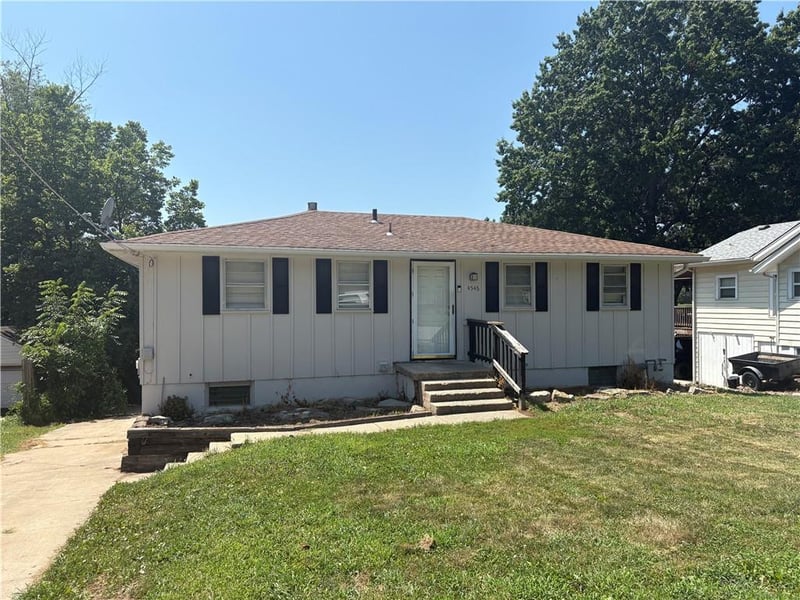 4546 Kelsey Rd, Kansas City, MO 64116