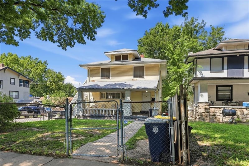 3744 Benton Blvd, Kansas City, MO 64128