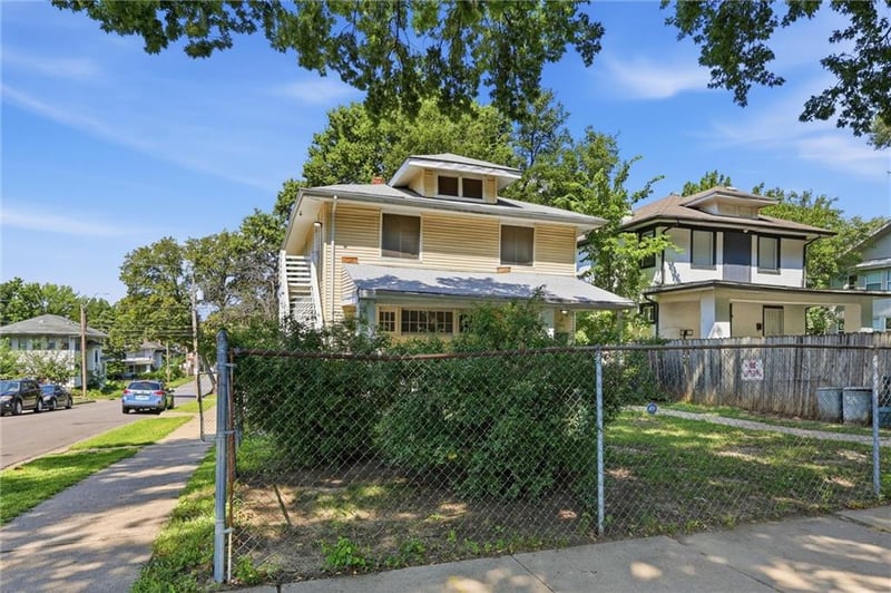 3744 Benton Blvd, Kansas City, MO 64128