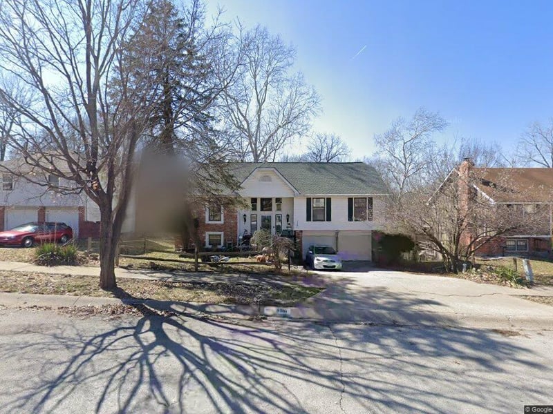 8016 Garfield Ave, Kansas City, MO 64118
