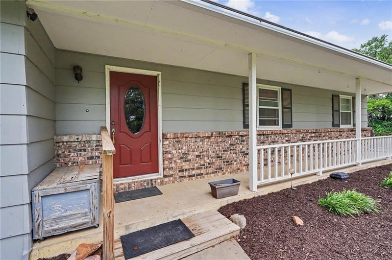 1548 1000 Rd, Lawrence, KS 66046
