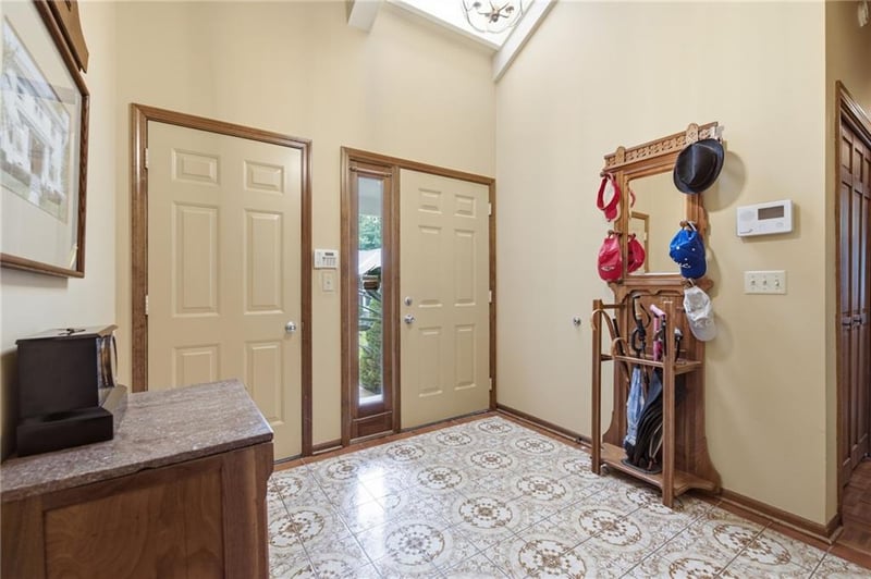 3812 79th Ter, Prairie Village, KS 66208