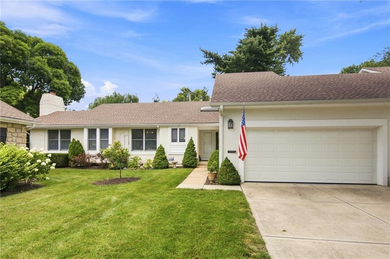 3812 79th Ter, Prairie Village, KS 66208