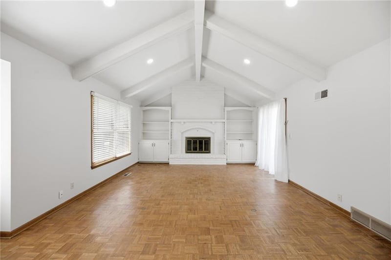 3812 W 79th Ter, Prairie Village, KS 66208