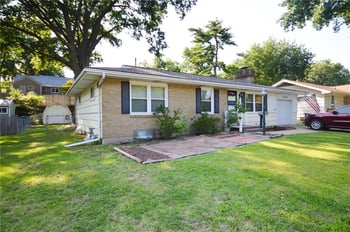 5238 Wayne Ave, Kansas City, MO 64118