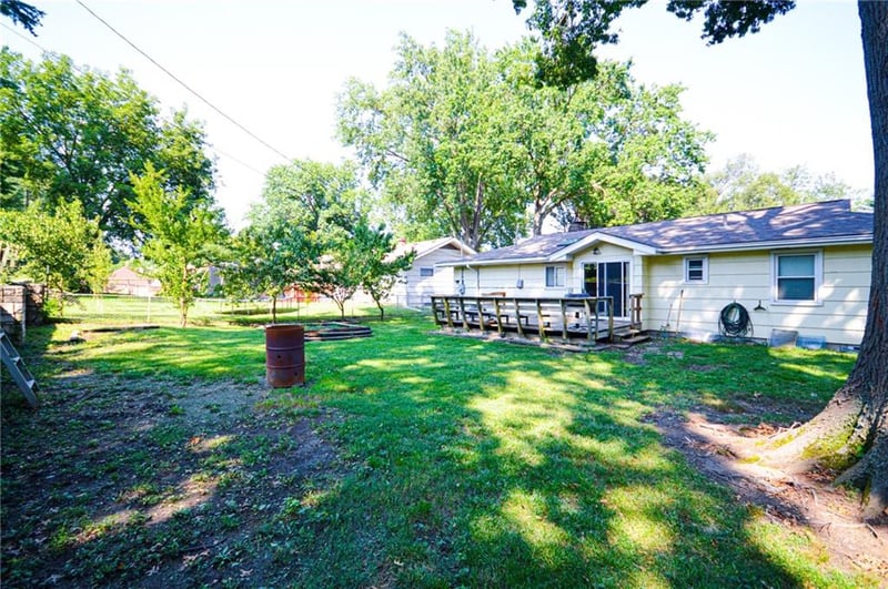 5238 Wayne Ave, Kansas City, MO 64118