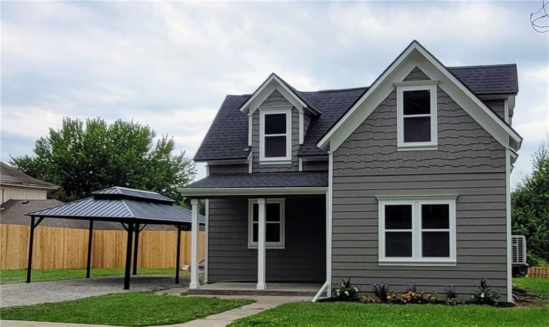 102 Country Club Dr, Rock Port, MO 64482
