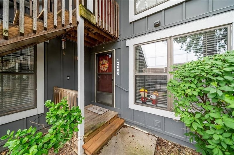 12605 W 110th Ter, Overland Park, KS 66210