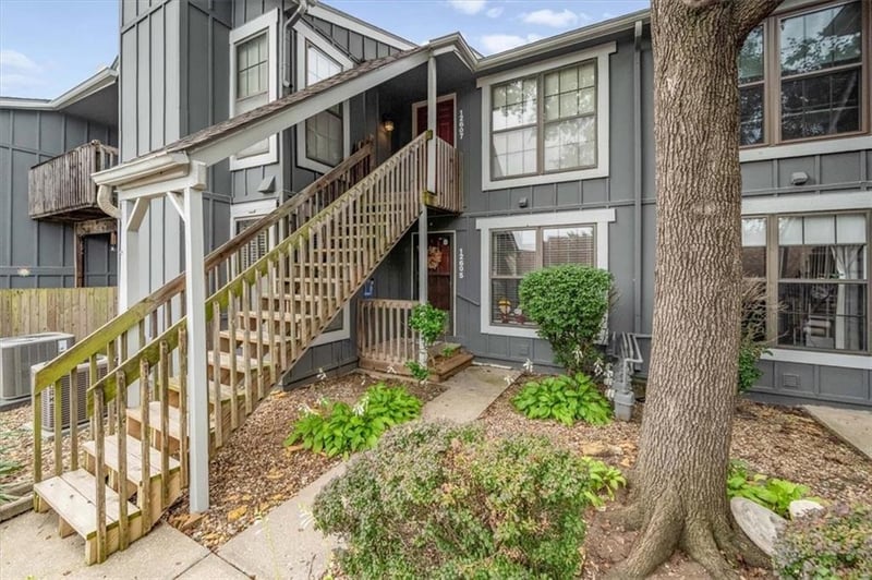 12605 W 110th Ter, Overland Park, KS 66210