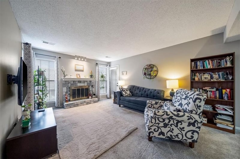 12605 W 110th Ter, Overland Park, KS 66210