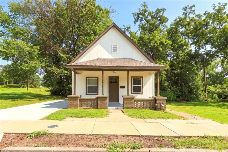 1604 9th St, Kansas City, KS 66101