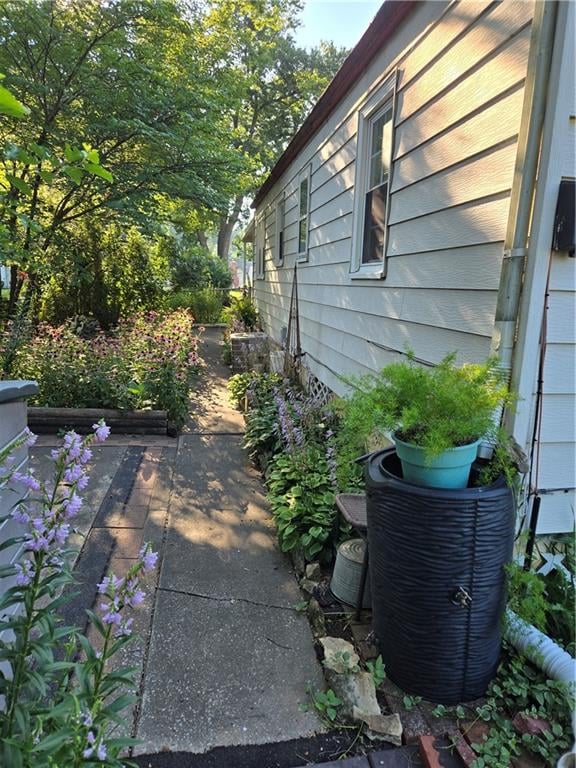 118 James St, Buckner, MO 64016