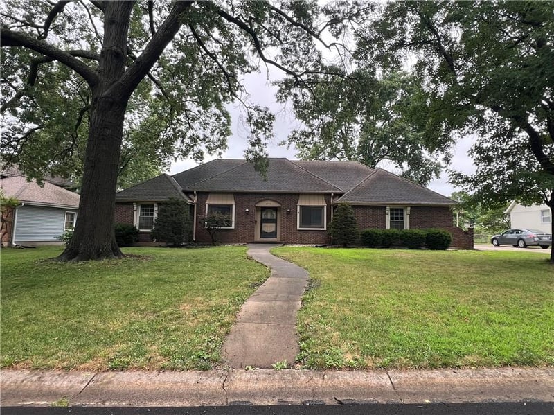 4332 Dover Ave, Independence, MO 64055