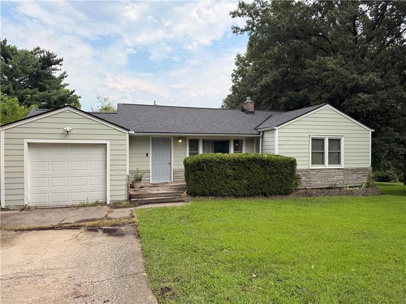 612 81st Ter, Kansas City, MO 64118