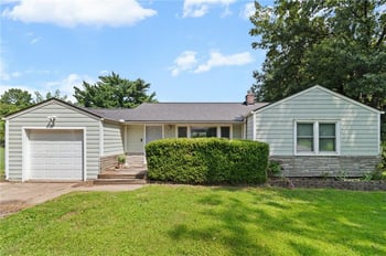 612 NE 81st Ter, Kansas City, MO 64118