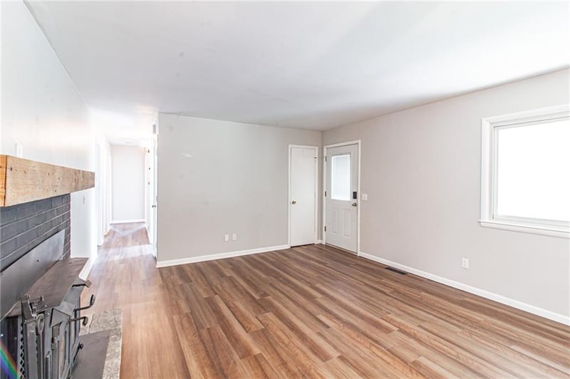 1608 Lee Ln, Pleasant Hill, MO 64080