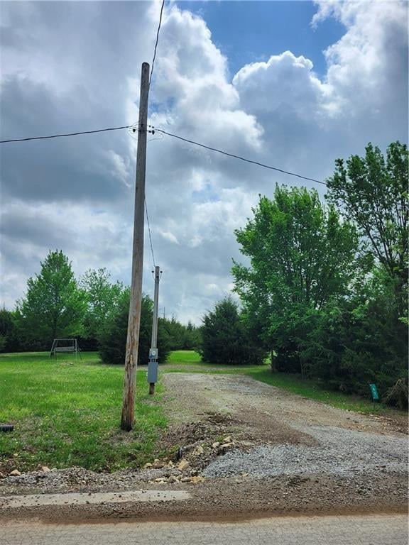 97 Linn Valley Dr, Linn Valley, KS 66040