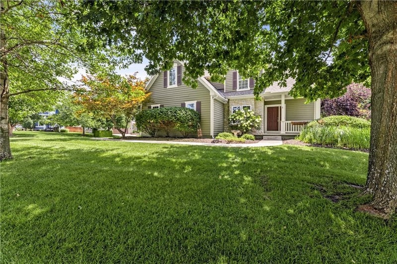 6001 Lone Elm Rd, Shawnee, KS 66218