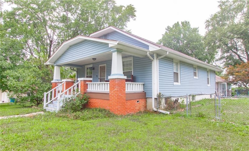 337 Main St, Odessa, MO 64076