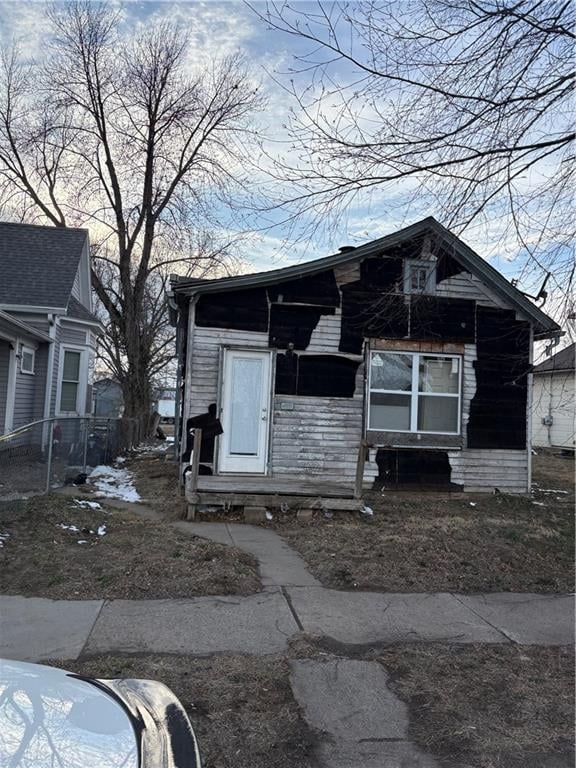 3010 19th St, St Joseph, MO 64503