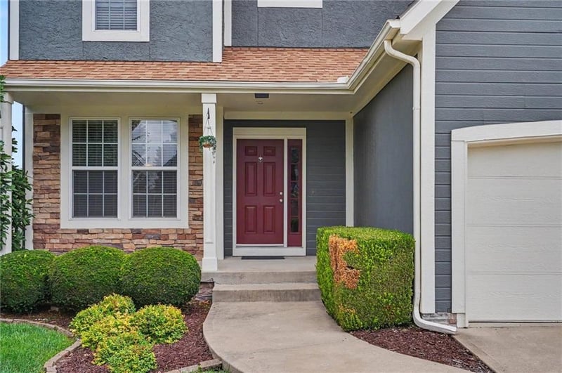 8438 Timber Ridge St, De Soto, KS 66018