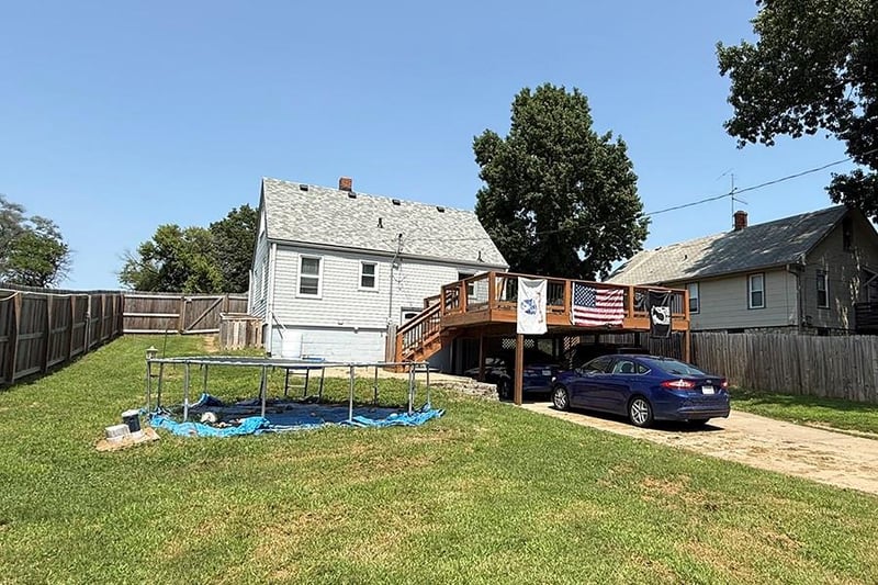 1115 Metropolitan Ave, Leavenworth, KS 66048