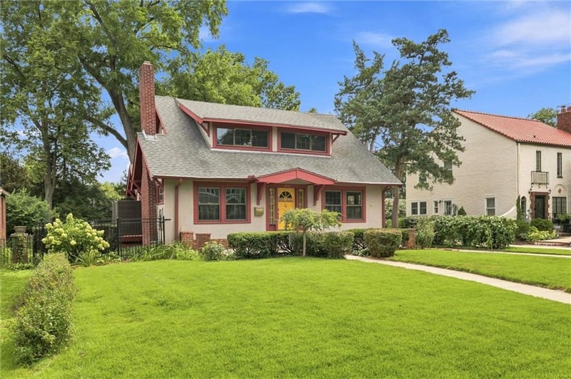 1315 50th Ter, Kansas City, MO 64112