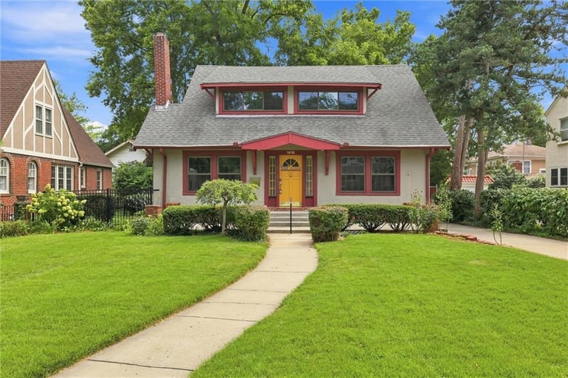 1315 50th Ter, Kansas City, MO 64112