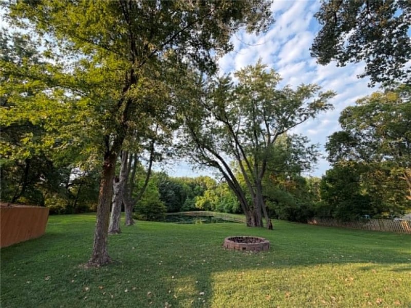 1800 E Mechanic Ave, Independence, MO 64050