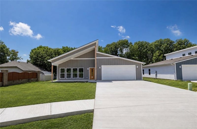 1501 Ashton Way, Pittsburg, KS 66762