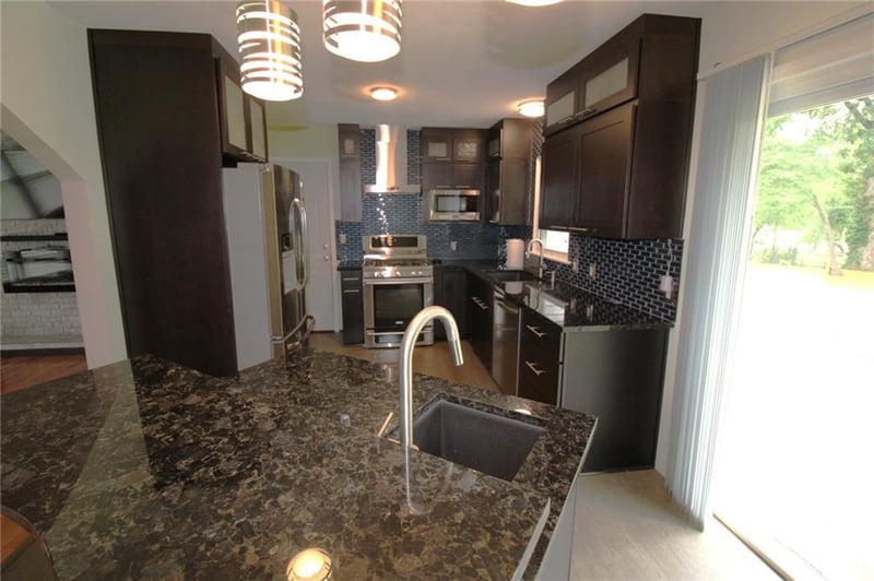 5815 N Tracy Ave, Gladstone, MO 64118