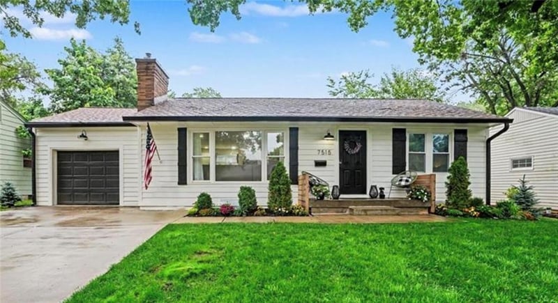 7515 Juniper Dr, Prairie Village, KS 66208