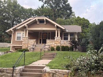 4937 Westwood Rd, Kansas City, MO 64112