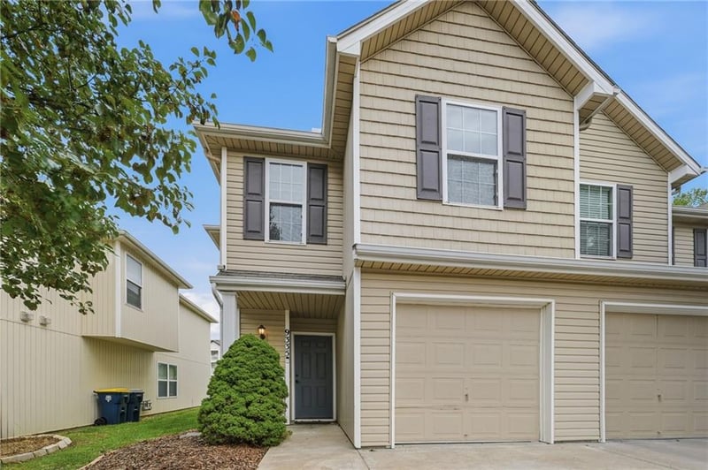 9335 N Main St, Kansas City, MO 64155