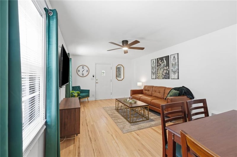 601 W 86th Ter, Kansas City, MO 64114